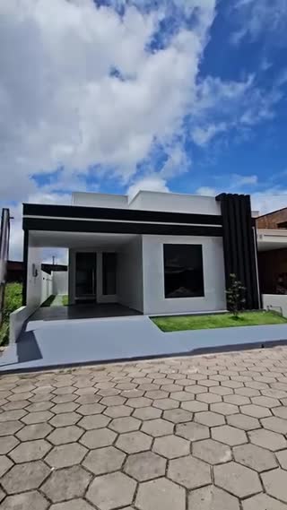 Casa em condomínio com piscina em Ananindeua