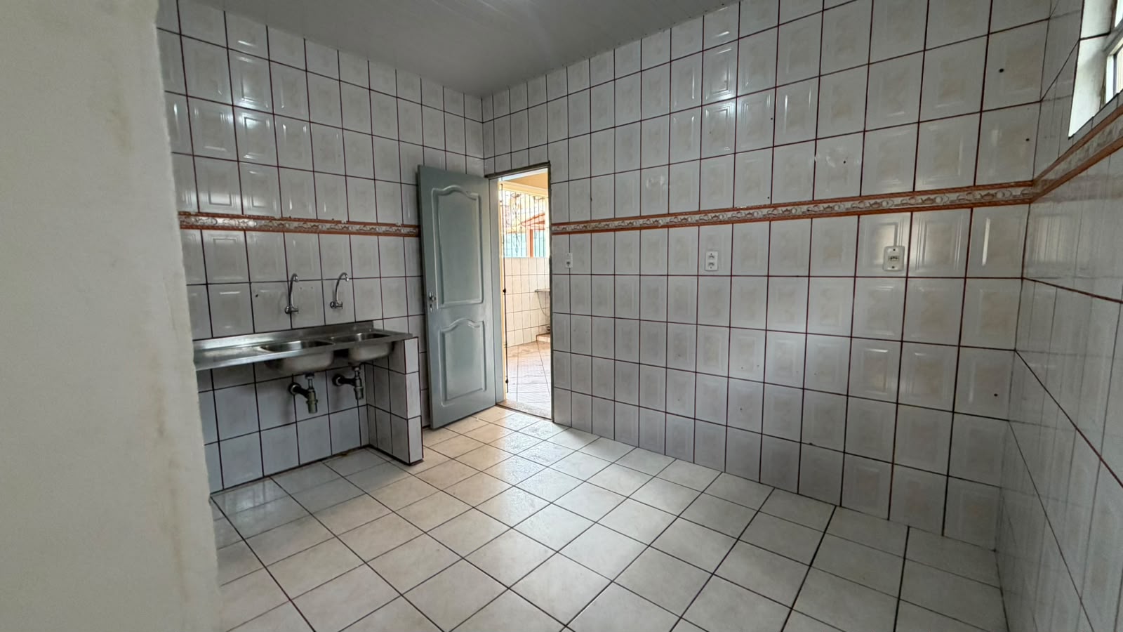 CASA À VENDA | CASTANHEIRA