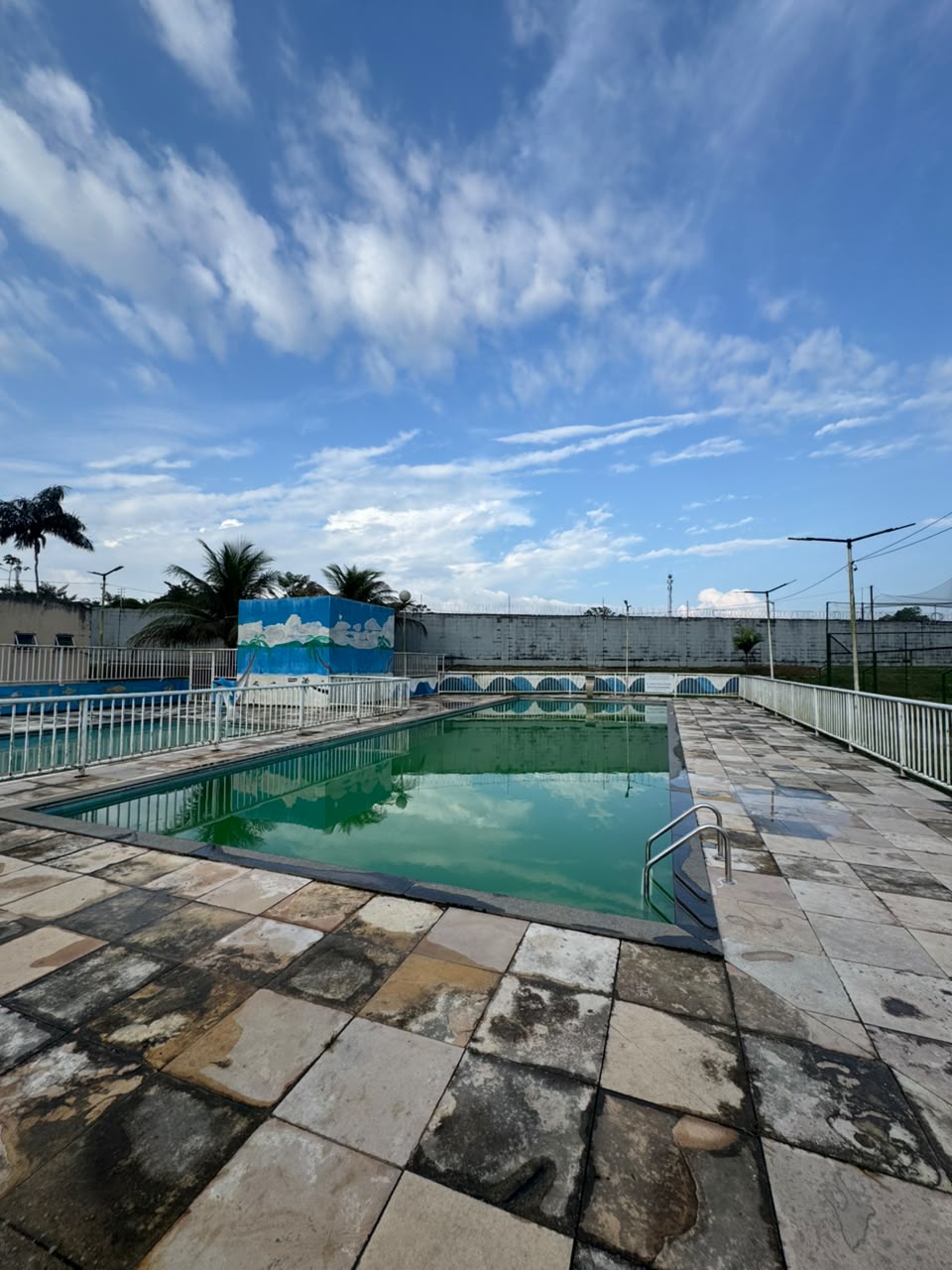 APARTAMENTO À VENDA | CONDOMÍNIO SALINAS – MARITUBA