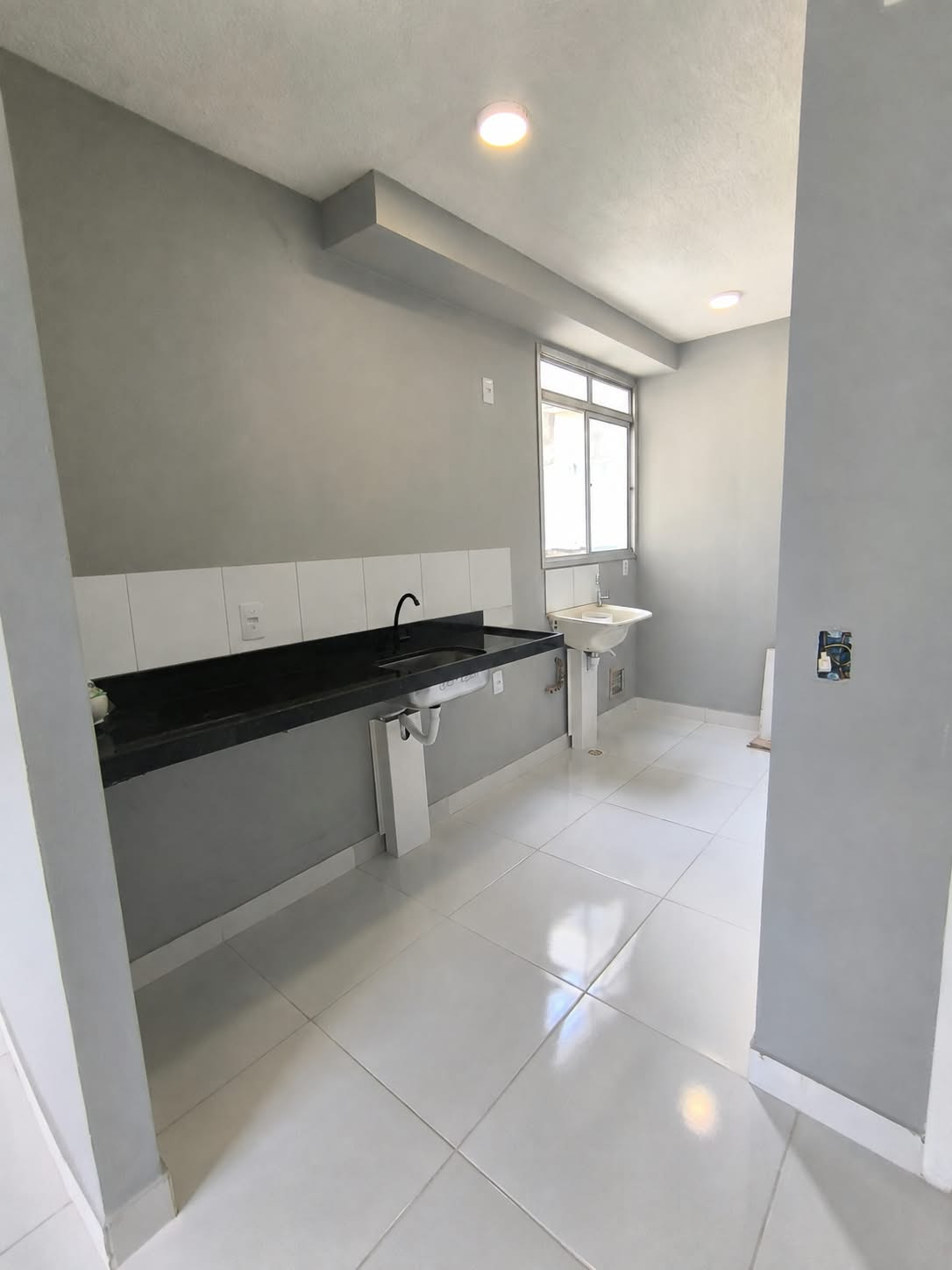 APARTAMENTO À VENDA – RESIDENCIAL FLOR DO ANANI