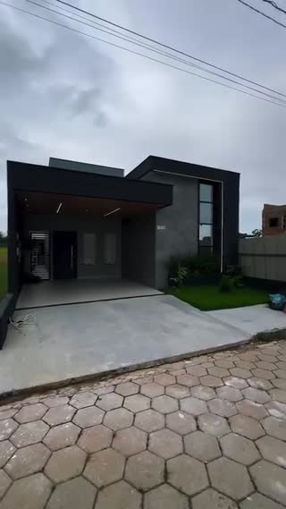 Casa em Condomínio com 3 Quartos e Mobiliada