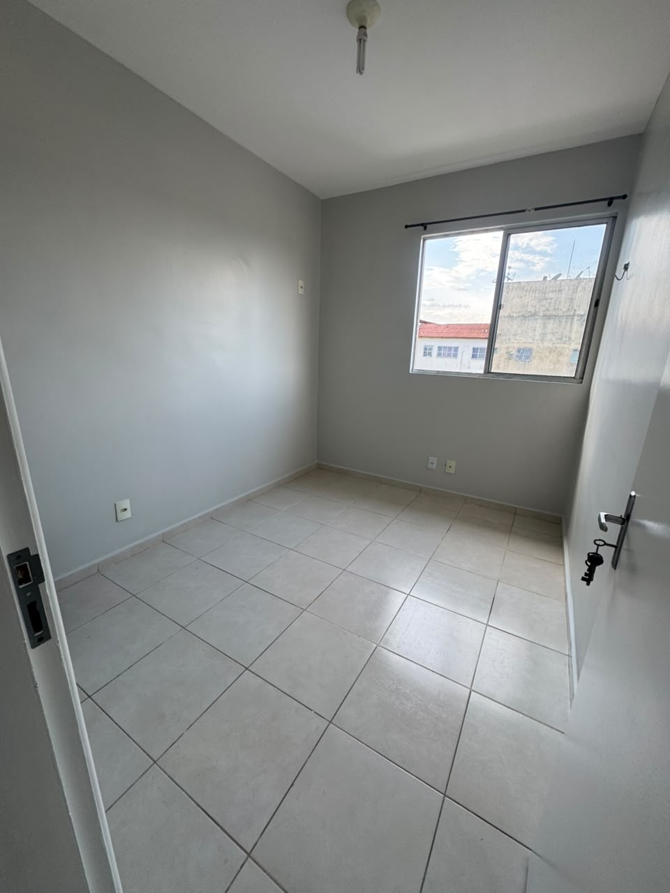 APARTAMENTO À VENDA | CONDOMÍNIO SALINAS – MARITUBA