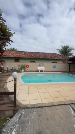 Casa em Condomínio com Piscina em Saquarema